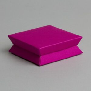 X12 MINI BOITE CARRÉE, VITAMINE FUSCHIA