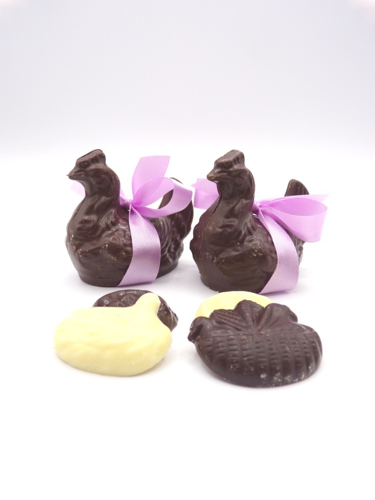 Poule de Pâques en chocolat garnie 12 ou 18cm