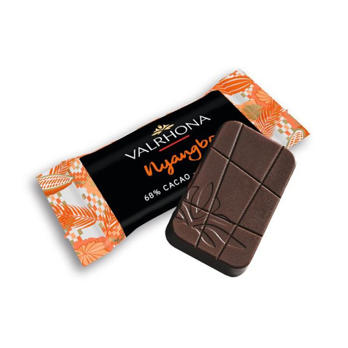 Valrhona Nyangbo 68% – Carrés individuels – 1600 pièces